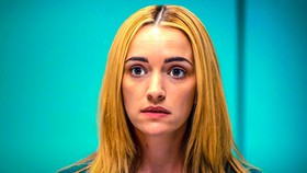 Ginny & Georgia Brianne Howey