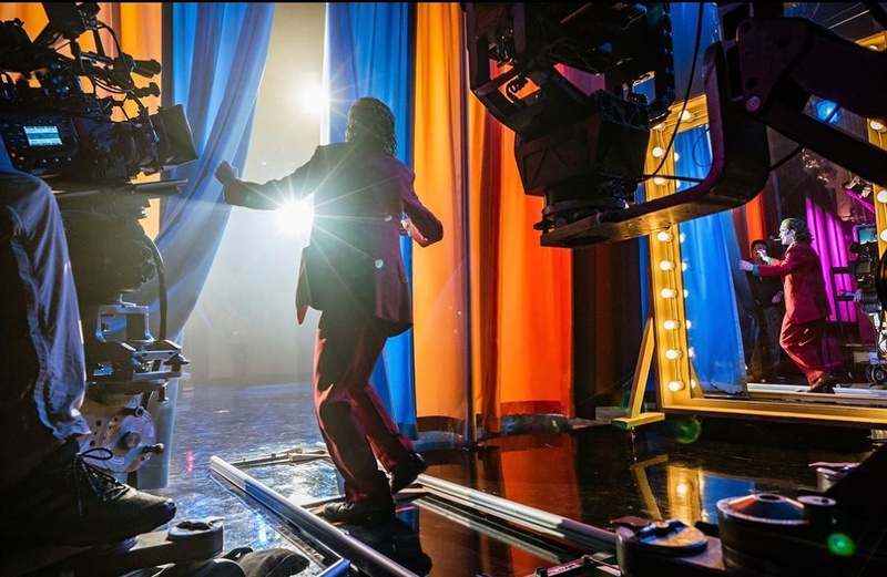 Joaquin Phoenix as Joker backstage dancing