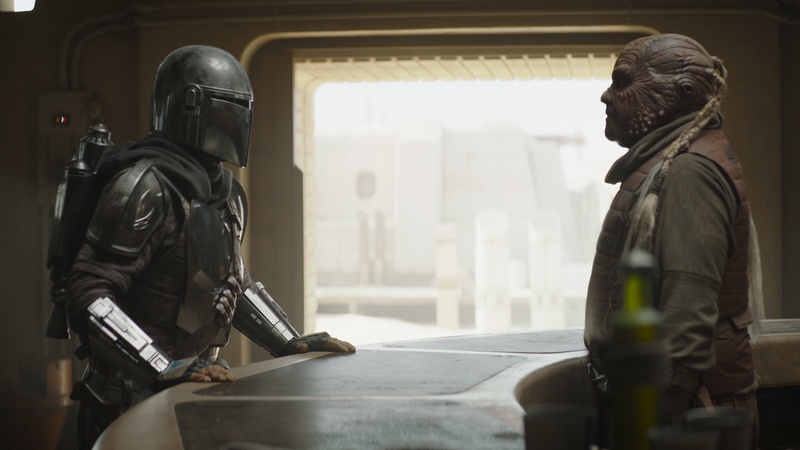 Disney+ Releases Official Images From The Mandalorian Season 2's First ...