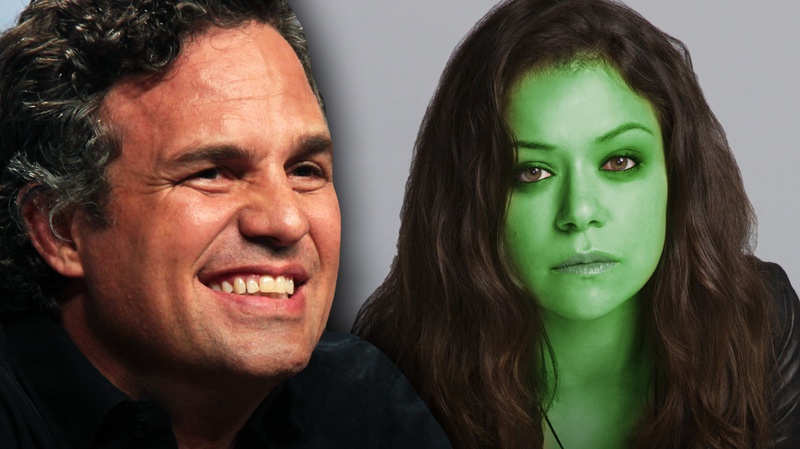 Mark Ruffalo and Tatiana Maslany as She-Hulk